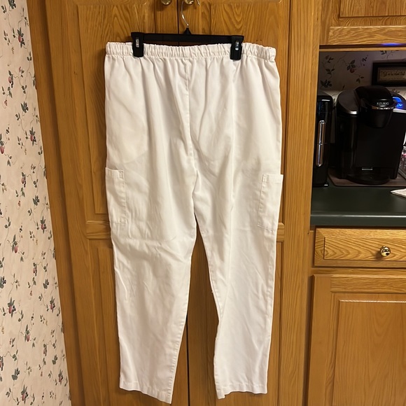 Women’s white uniform pants size XXL - Picture 2 of 5